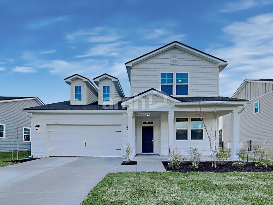 5927 Hampton Creek Rd in Jacksonville, FL - Building Photo