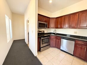 590 Columbus Ave, Unit 3 in Boston, MA - Foto de edificio - Building Photo