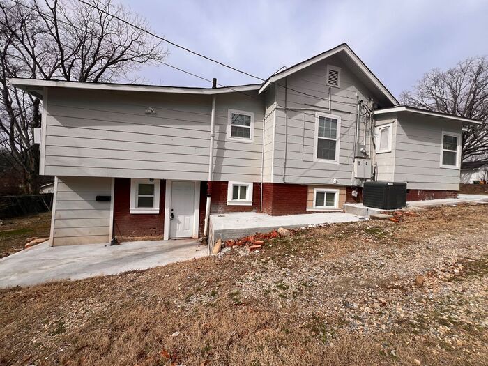 1215 W 22nd St in Little Rock, AR - Building Photo
