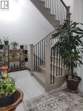 3253 Dove Dr in Oakville, ON - Building Photo - Building Photo