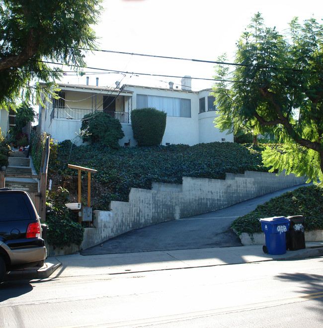 906-908 Hyperion Ave in Los Angeles, CA - Building Photo - Building Photo