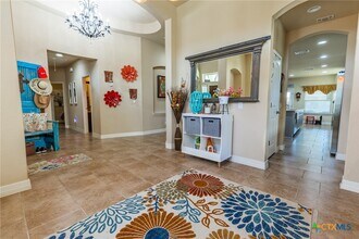 1722 Village Springs in New Braunfels, TX - Building Photo - Building Photo