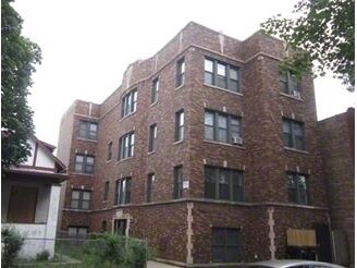 7335 S Kingston Ave in Chicago, IL - Building Photo - Building Photo