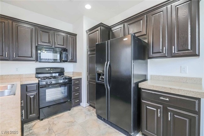 property at 1678 Summer Blush Ave