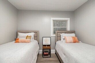 2167 Dresden Dr, Unit A in Atlanta, GA - Building Photo - Building Photo