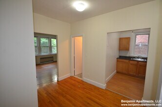 58 Lancaster Ter, Unit 204 in Brookline, MA - Building Photo - Building Photo