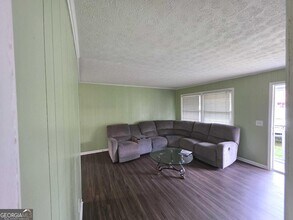 707 Battle Creek Rd in Jonesboro, GA - Building Photo - Building Photo