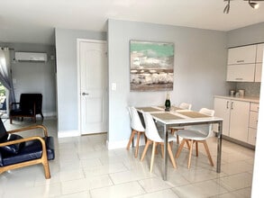 1705 N Riverside Dr in Pompano Beach, FL - Foto de edificio - Building Photo