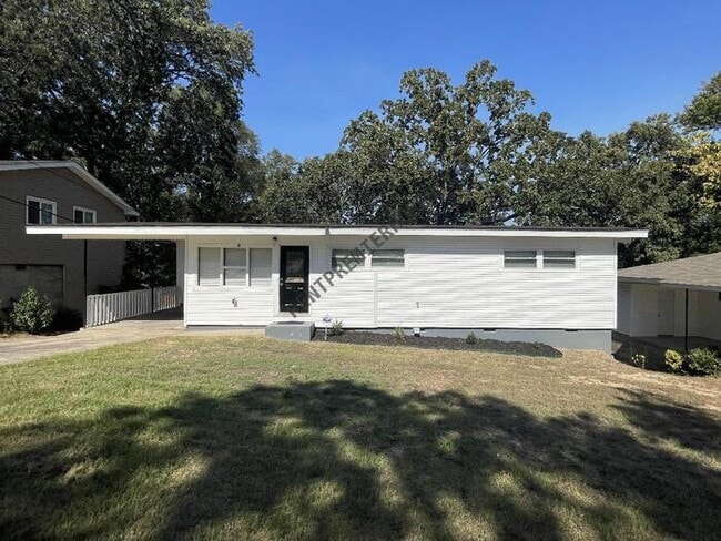 18 Southmont Dr