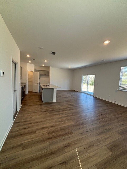 205 Roundabout Ln in Adairsville, GA - Building Photo - Building Photo