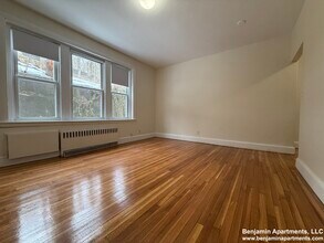 33 Lancaster Ter, Unit 107 in Brookline, MA - Building Photo - Building Photo