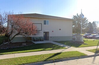 1485 N 7th St in Manitowoc, WI - Building Photo - Building Photo