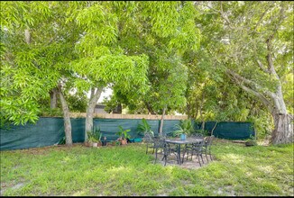 716 21st St in West Palm Beach, FL - Building Photo - Building Photo