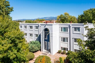 San Miguel Court in Santa Fe, NM - Building Photo - Building Photo
