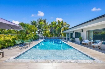 1141 NE 90th St in Miami, FL - Foto de edificio - Building Photo