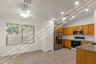 8445 S Burien Rd in Tucson, AZ - Building Photo - Building Photo