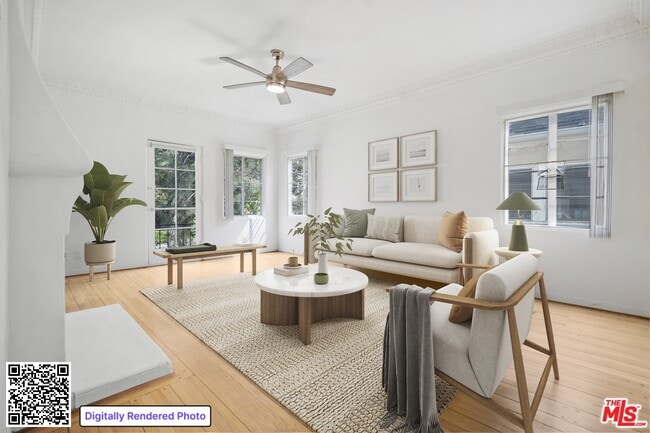 property at 201 S Poinsettia Pl