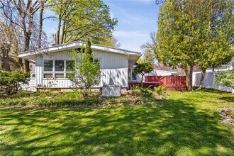 130 Brooklawn Dr in Rochester, NY - Building Photo - Building Photo