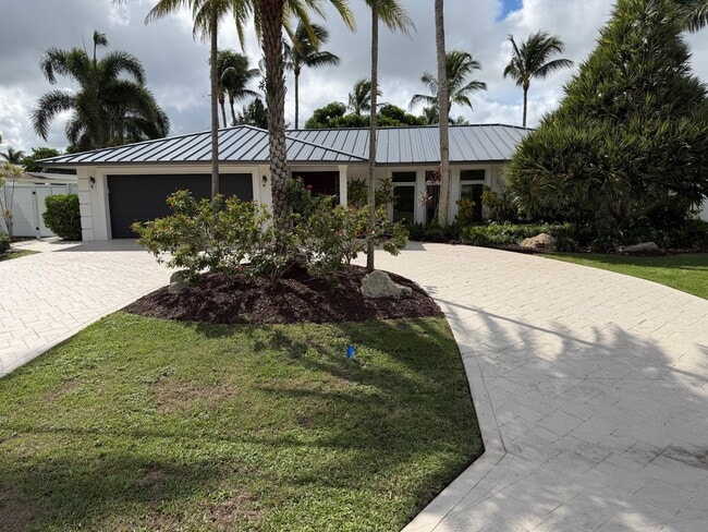 15 River Dr in Jupiter, FL - Building Photo - Building Photo