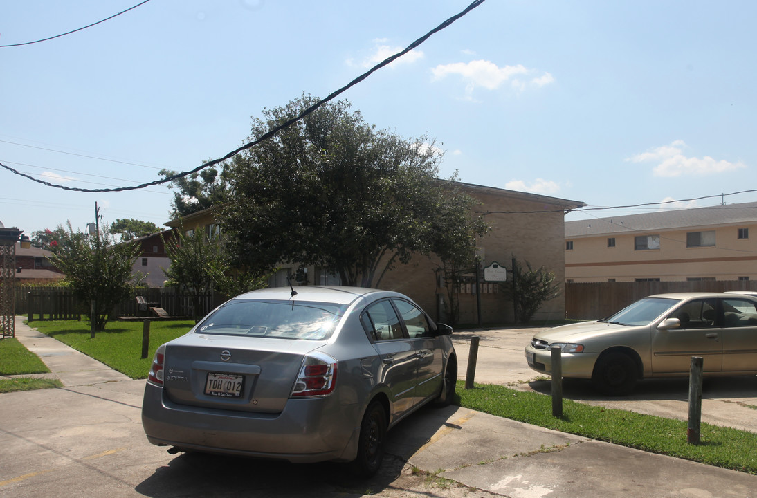 1137 W Chimes St in Baton Rouge, LA - Building Photo