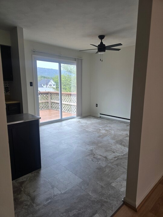 5412 Legene Ln in Enola, PA - Building Photo