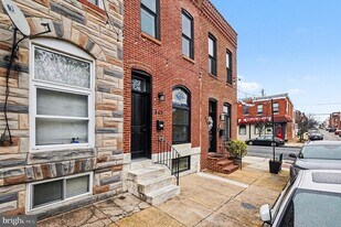 443 S Robinson St in Baltimore, MD - Building Photo