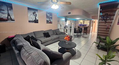 1145 W 42nd St in Hialeah, FL - Building Photo - Building Photo