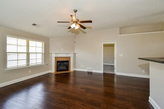 2952 N Hartland Dr in Southaven, MS - Building Photo - Building Photo