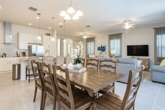 7736 Linkside Loop in Kissimmee, FL - Building Photo - Building Photo