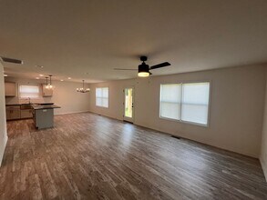 1229 E Paragon St in Springfield, MO - Building Photo - Building Photo