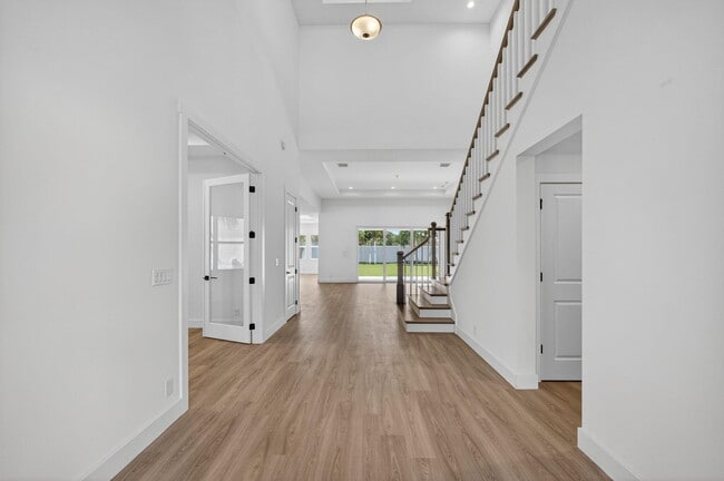 9288 Crestview Cir in Palm Beach Gardens, FL - Building Photo - Building Photo