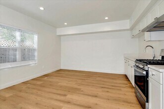 2205 Camden Ave in Los Angeles, CA - Building Photo - Building Photo