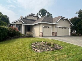 1245 Honeybrook Pl in Rohnert Park, CA - Building Photo