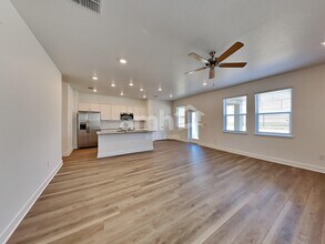 37729 Dusty Saddle Ln in Zephyrhills, FL - Building Photo - Building Photo