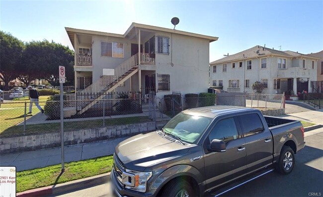 2901 Kenwood Ave in Los Angeles, CA - Building Photo - Building Photo