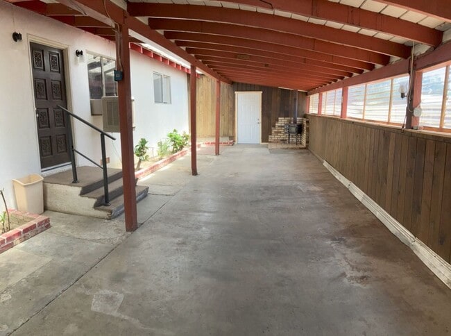 820 Lone Palm Ave in Modesto, CA - Building Photo - Building Photo
