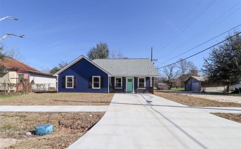 530 Liberty Ave in Port Arthur, TX - Building Photo