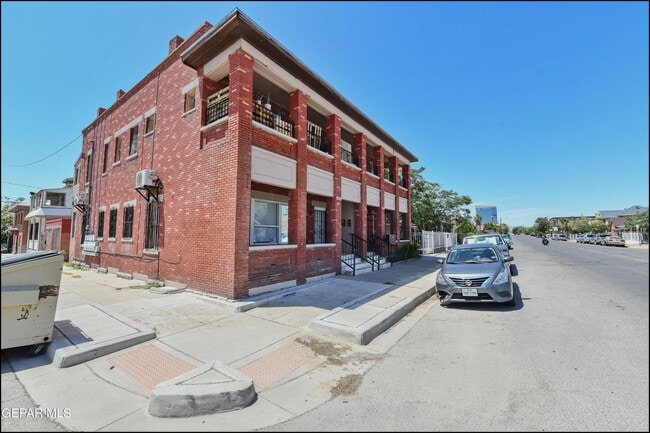 property at 1030 Wyoming Ave
