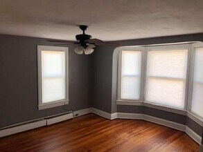 1460 Monroe St in York, PA - Building Photo - Building Photo