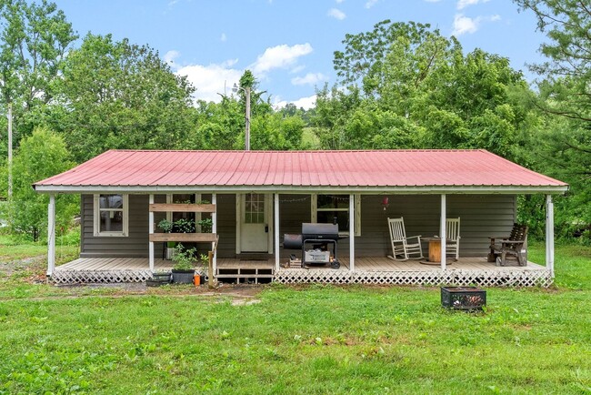 110 Little Fork Rd in Cumberland City, TN - Building Photo - Building Photo