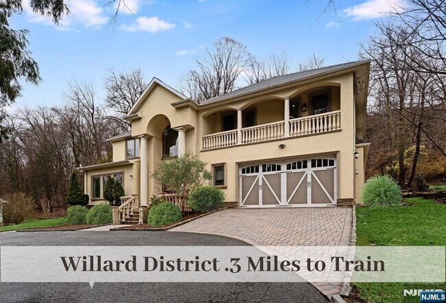 230 Hillcrest Rd in Ridgewood, NJ - Building Photo - Building Photo