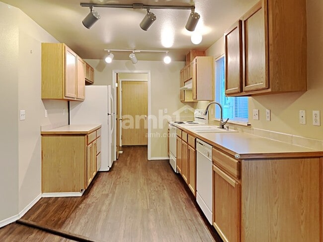 2709 9th St SE in Puyallup, WA - Building Photo - Building Photo