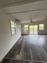 422 Spofford Ave in San Antonio, TX - Building Photo - Building Photo