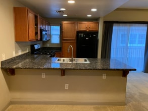 4800 Westlake Pkwy in Sacramento, CA - Building Photo - Building Photo
