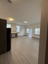 626 Main St in Dennis, MA - Foto de edificio - Building Photo