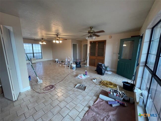 property at 406 Flintstone Dr
