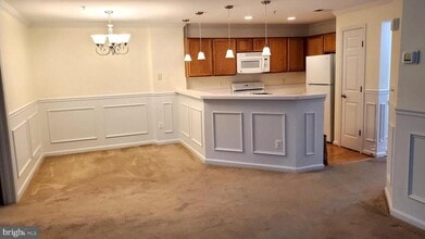 18707 Sparkling Water Dr in Germantown, MD - Foto de edificio - Building Photo