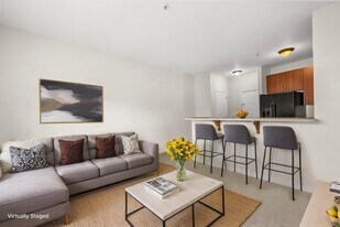 845 Newark Ave in Jersey City, NJ - Building Photo