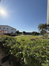 111 Chatham E in West Palm Beach, FL - Building Photo - Building Photo