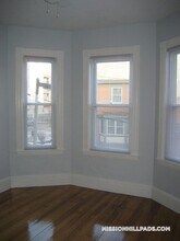 10 Bucknam St in Boston, MA - Building Photo - Building Photo